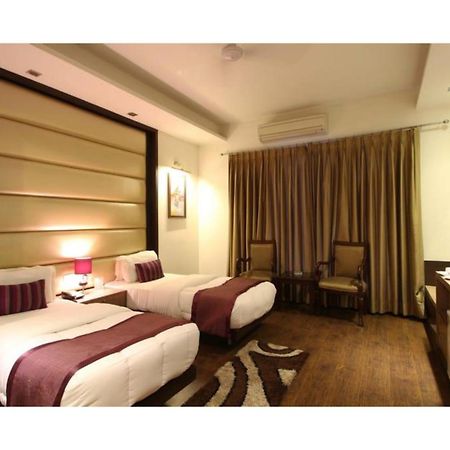 Indiyaah Inn Gurgaon Exterior foto