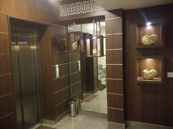 Indiyaah Inn Gurgaon Exterior foto